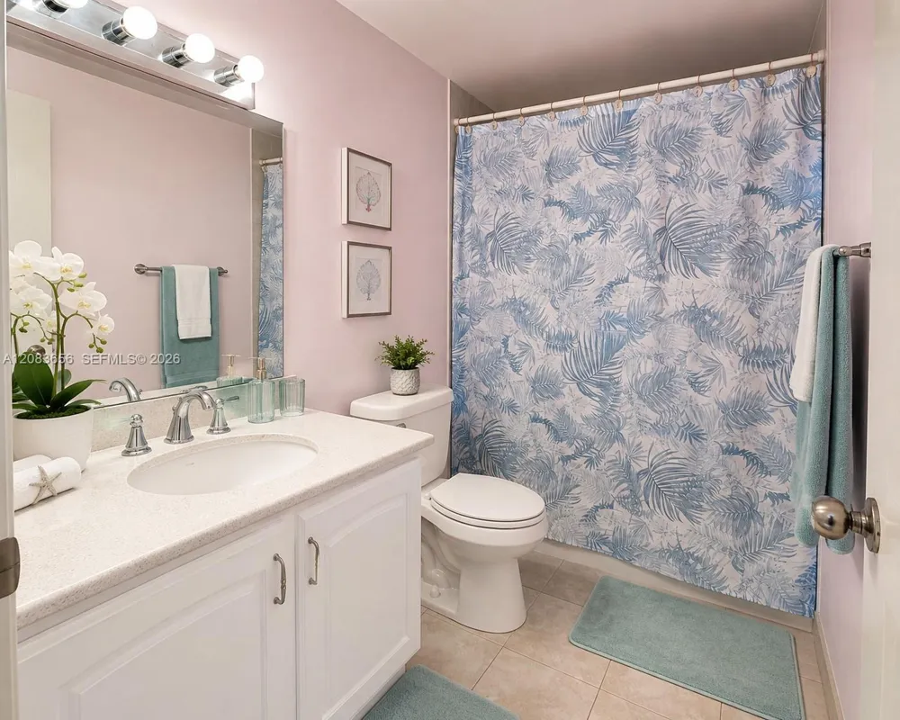 3158 Pine Island Rd #907 Sunrise, FL 33351