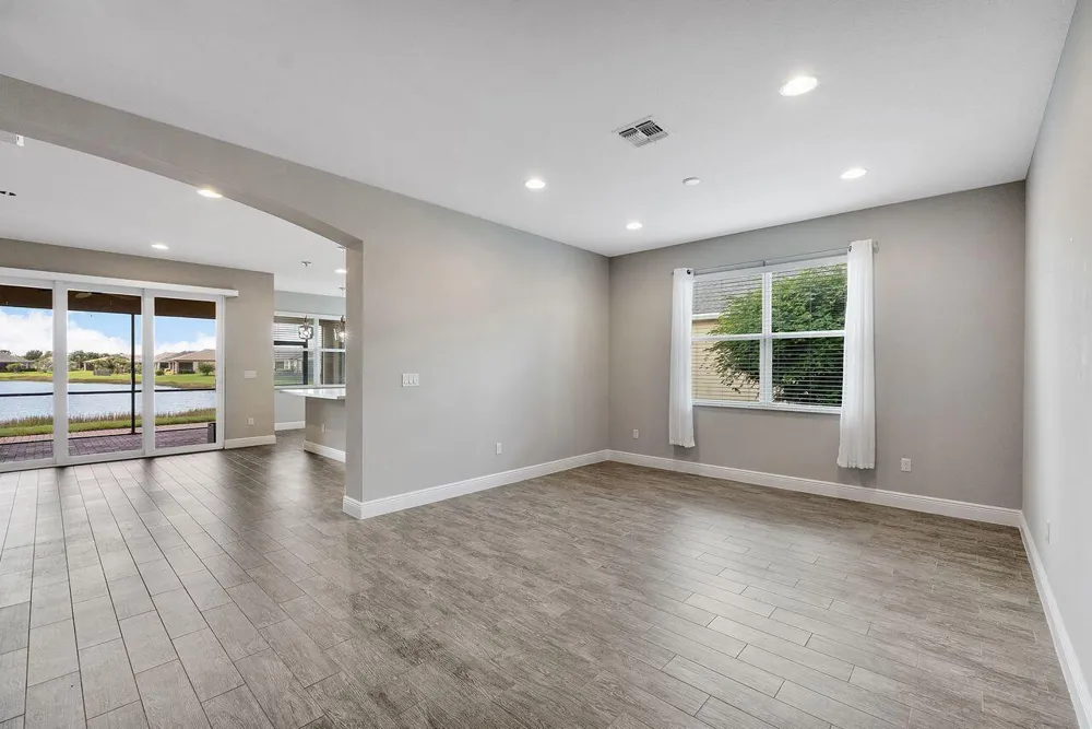 11151 SW Lake Park Drive Port St. Lucie, FL 34987