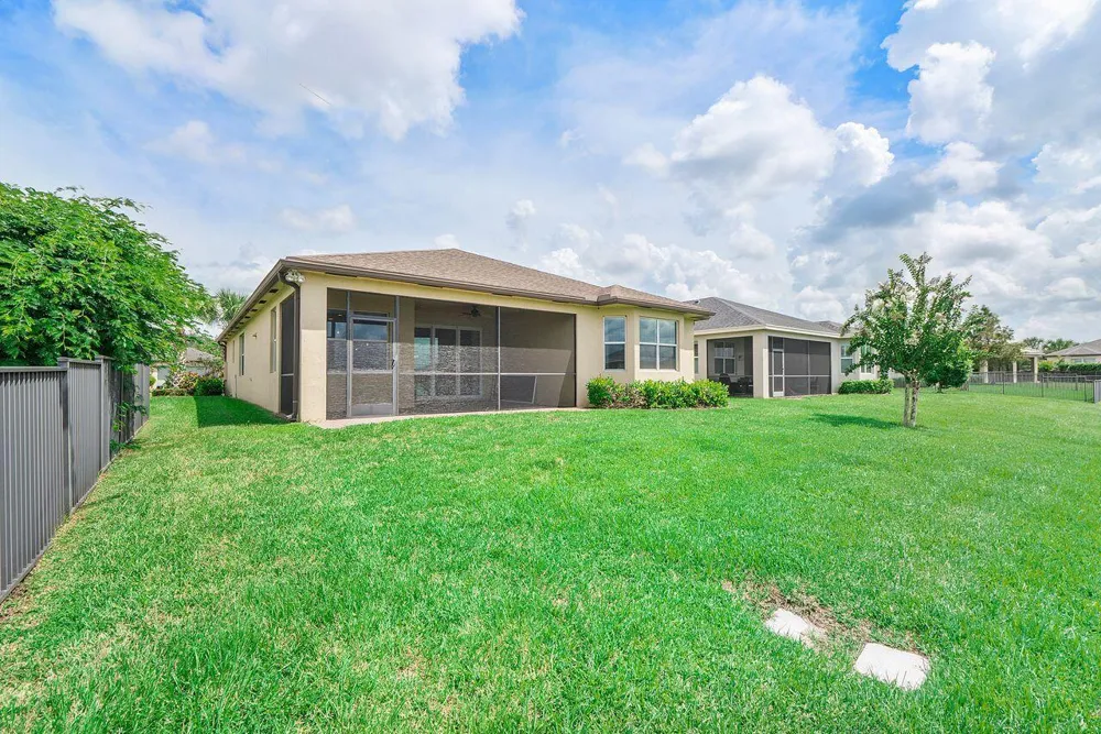 11151 SW Lake Park Drive Port St. Lucie, FL 34987