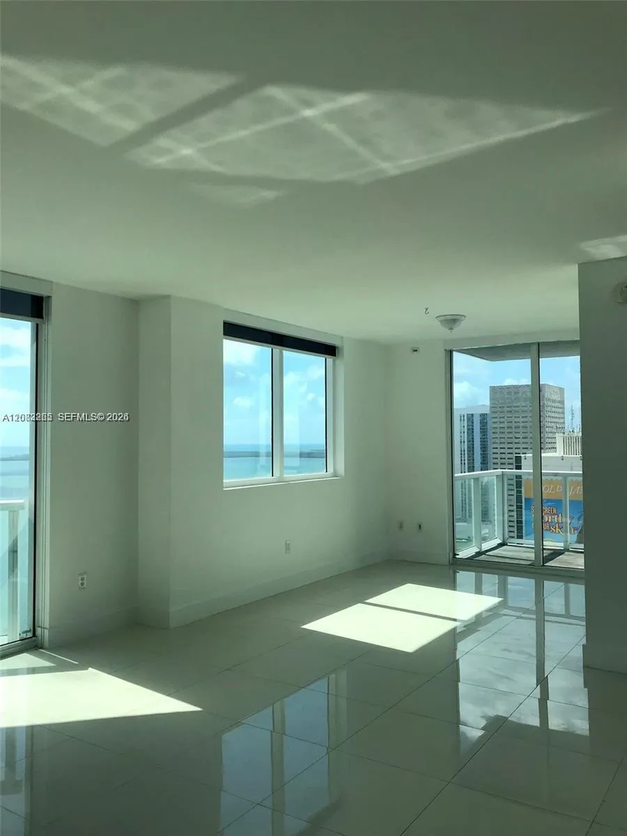 244 Biscayne Blvd #1603 Miami, FL 33132