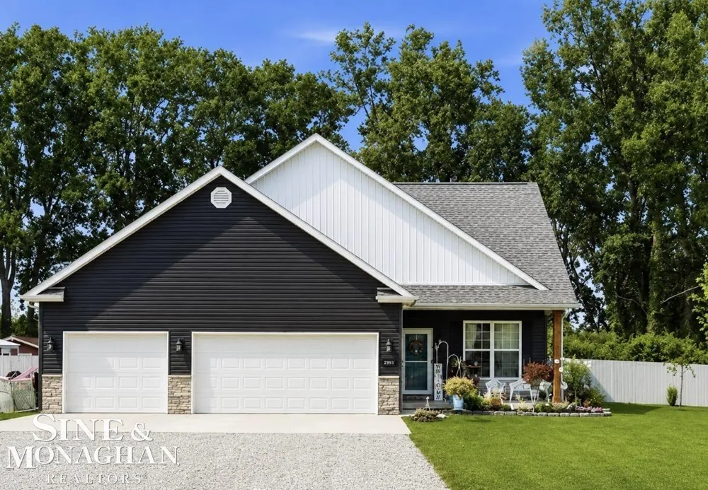 9400 Folkert Road Clay Township, MI 48001