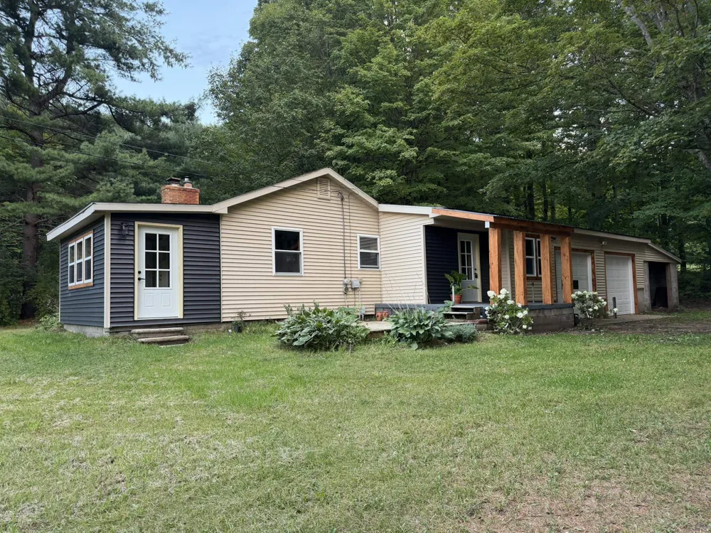 8299 W Walker Road Caldwell Township, MI 49663
