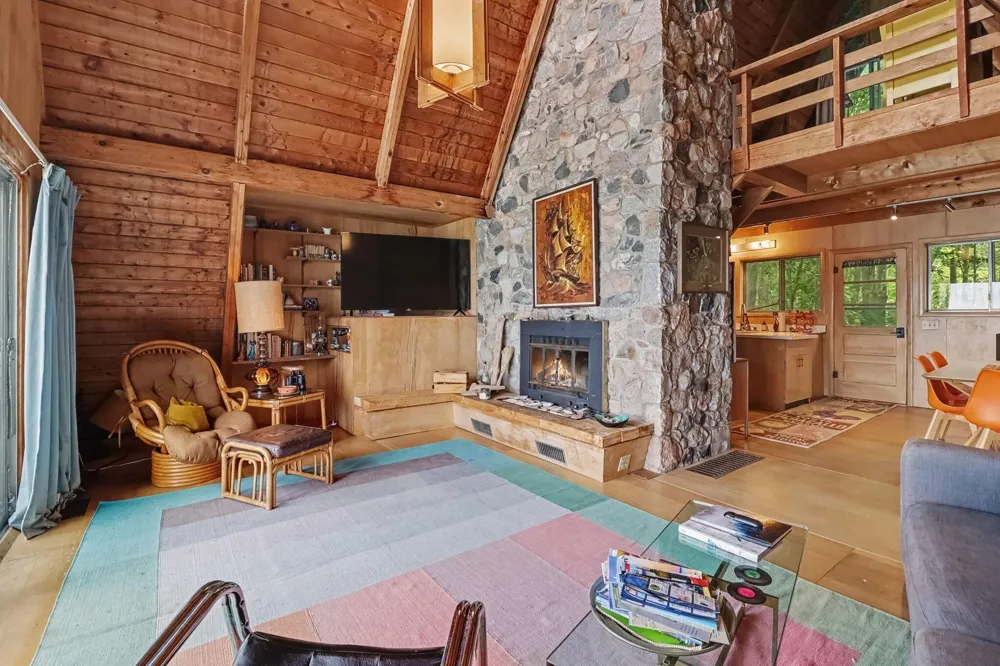4712 W Fox Farm Road Filer Charter Township, MI 49660