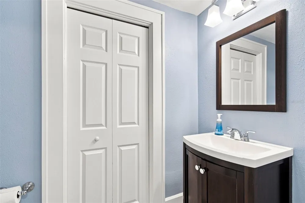 3630 FOSTER HILL DRIVE St Petersburg, FL 33704