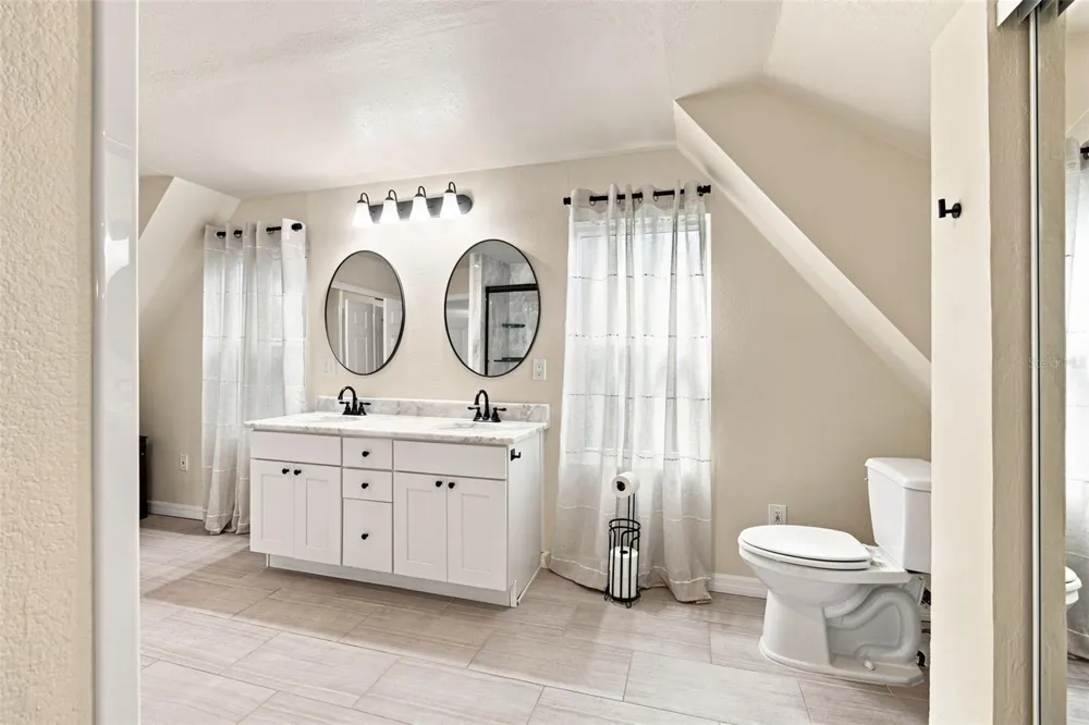 3630 FOSTER HILL DRIVE St Petersburg, FL 33704