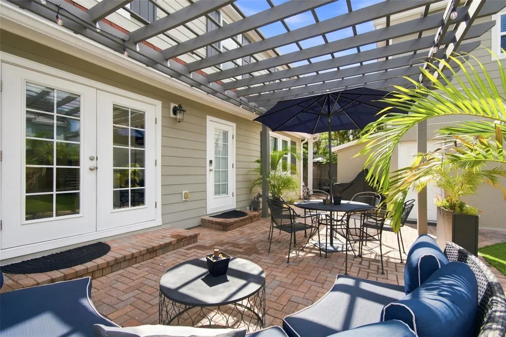 3630 FOSTER HILL DRIVE St Petersburg, FL 33704