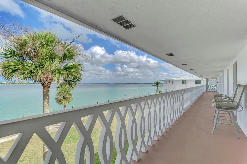 763 JOHN RINGLING BOULEVARD #34 Sarasota, FL 34236