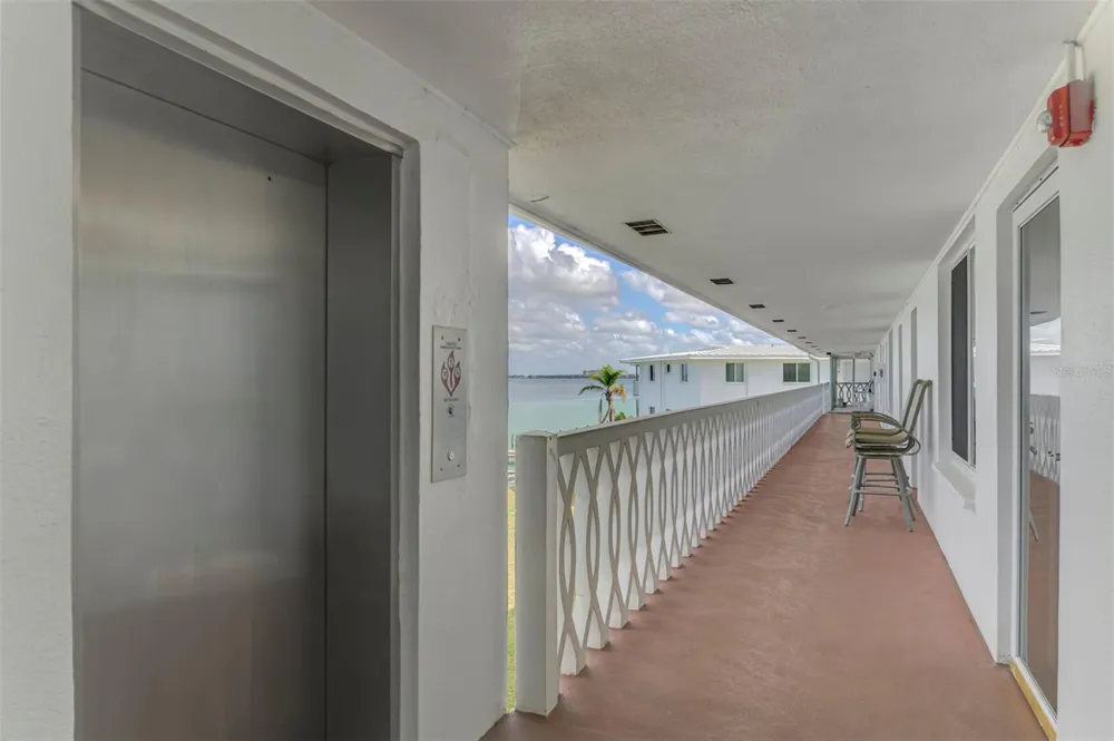 763 JOHN RINGLING BOULEVARD #34 Sarasota, FL 34236
