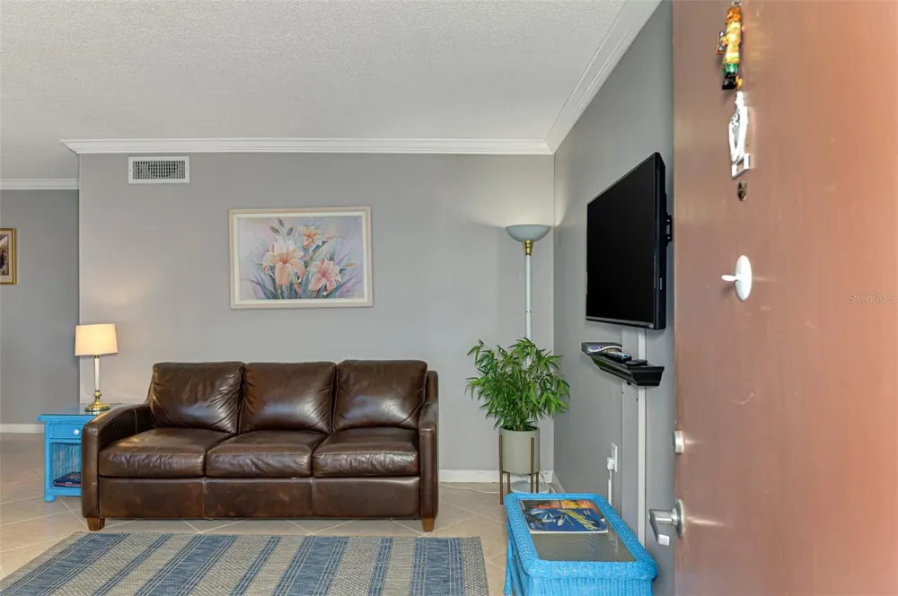 763 JOHN RINGLING BOULEVARD #34 Sarasota, FL 34236