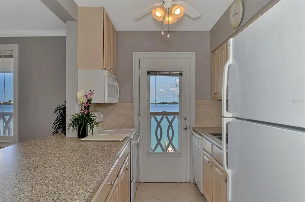 763 JOHN RINGLING BOULEVARD #34 Sarasota, FL 34236