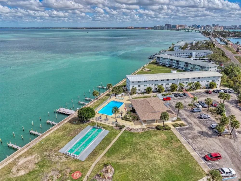 763 JOHN RINGLING BOULEVARD #34 Sarasota, FL 34236