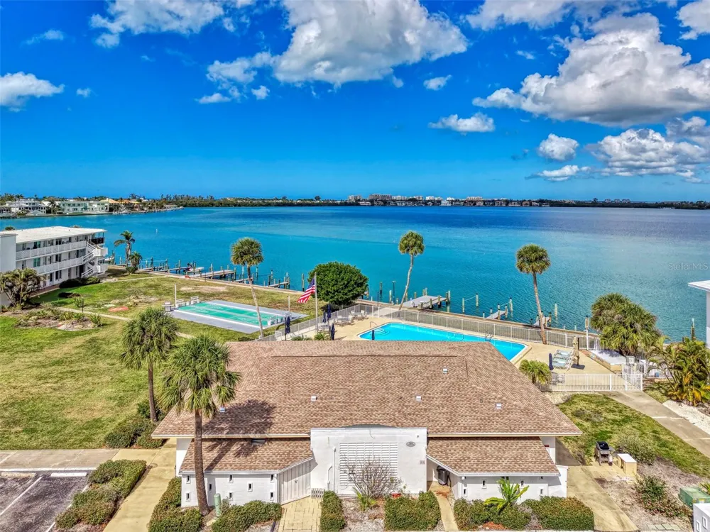 763 JOHN RINGLING BOULEVARD #34 Sarasota, FL 34236