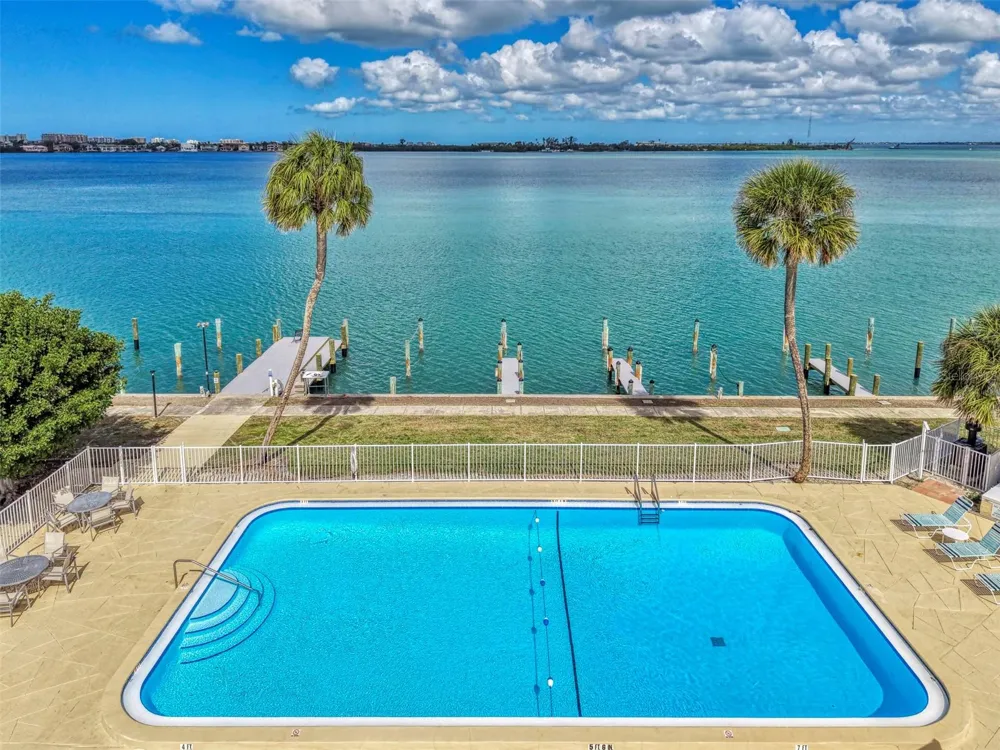 763 JOHN RINGLING BOULEVARD #34 Sarasota, FL 34236