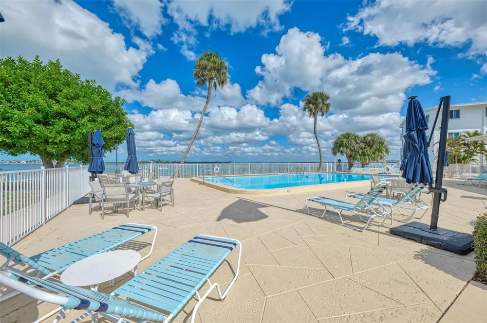 763 JOHN RINGLING BOULEVARD #34 Sarasota, FL 34236