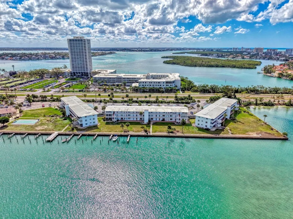 763 JOHN RINGLING BOULEVARD #34 Sarasota, FL 34236