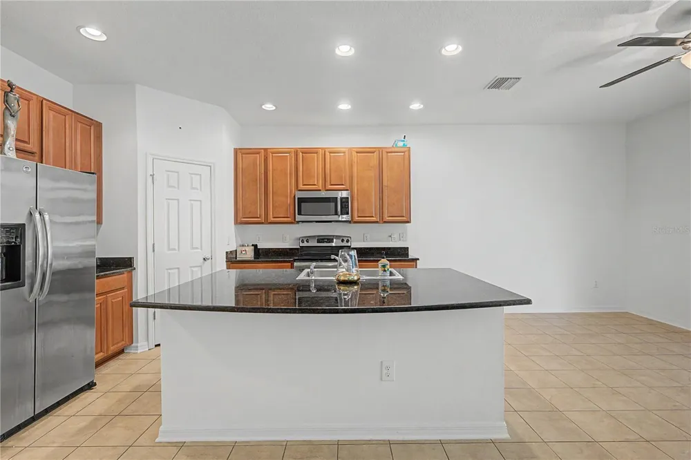 6914 HOLLY HEATH DRIVE Riverview, FL 33578