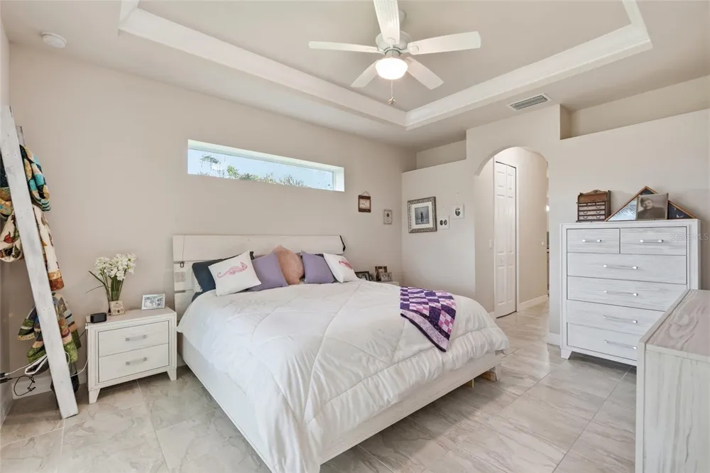 4507 LAKE HEATHER CIRCLE St James City, FL 33956