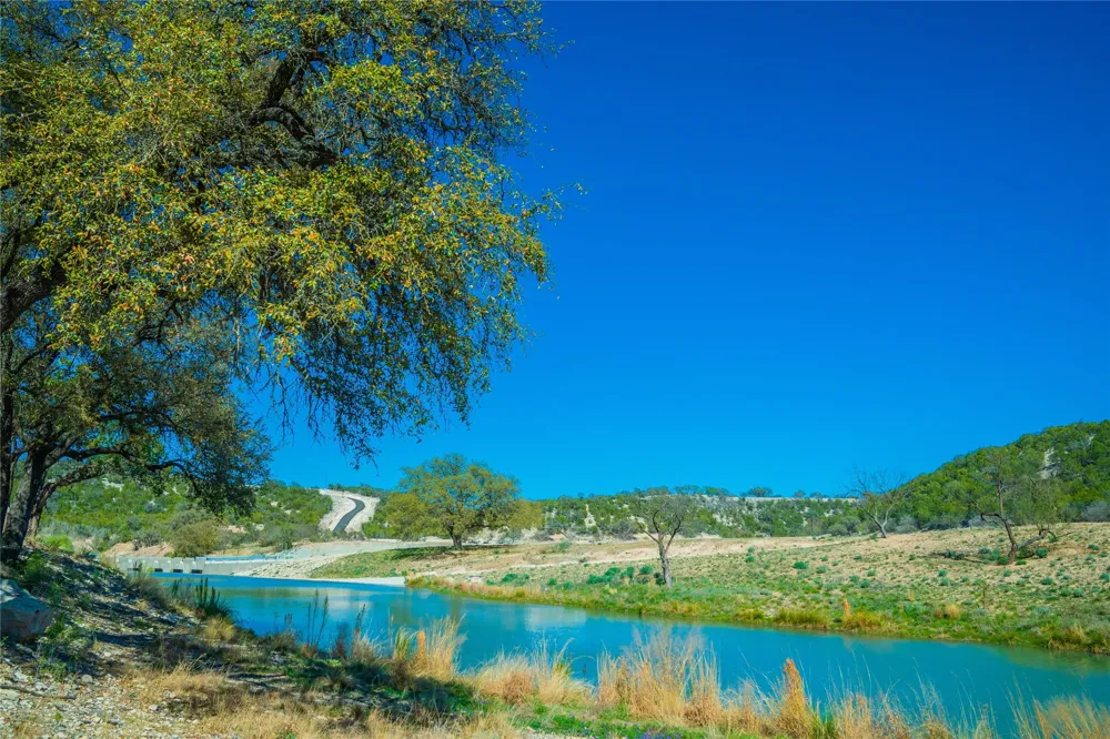 20 Seven Spring Drive Junction, TX 76849