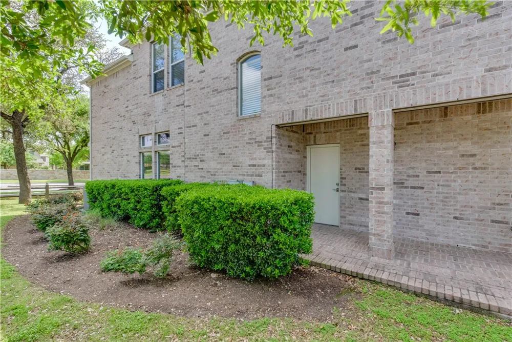14812 Avery Ranch Boulevard #8 Austin, TX 78717