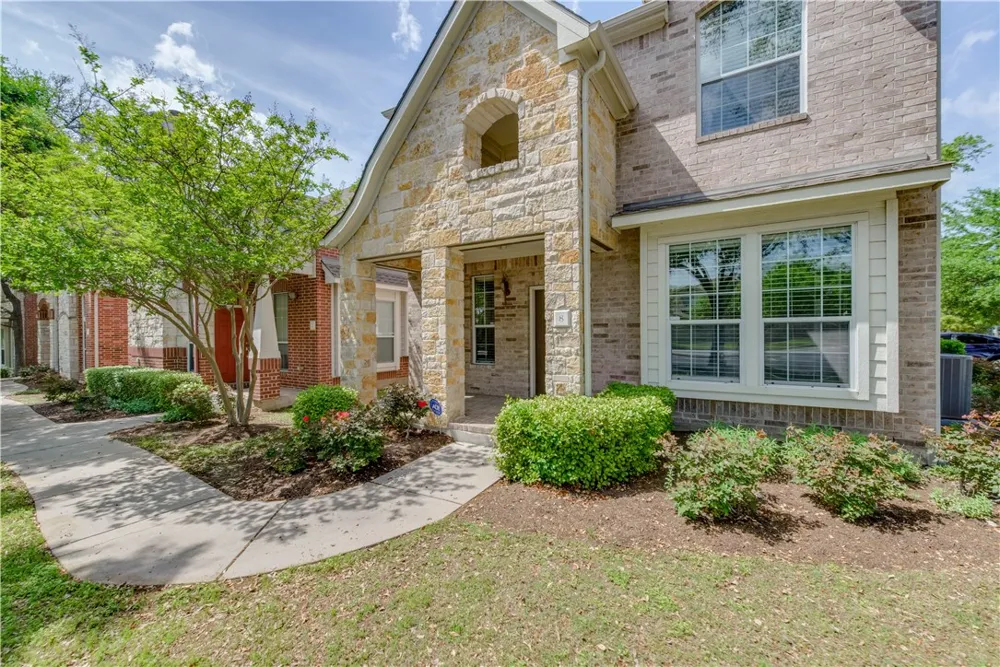 14812 Avery Ranch Boulevard #8 Austin, TX 78717