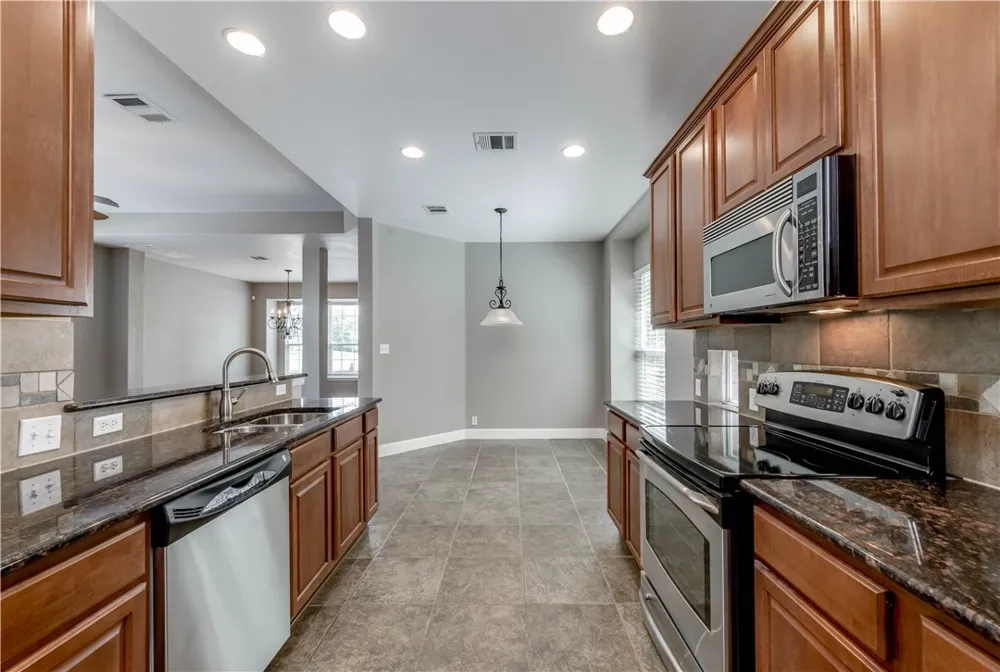 14812 Avery Ranch Boulevard #8 Austin, TX 78717