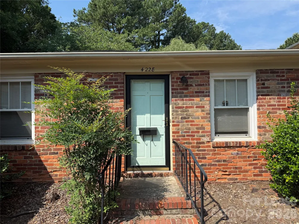 4228 Castleton Road Charlotte, NC 28211