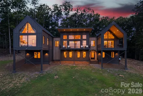 724 Grand Laurel Way