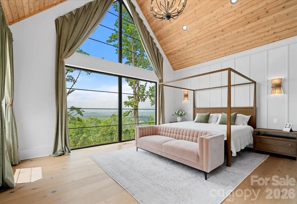 724 Grand Laurel Way Brasstown, NC 28902