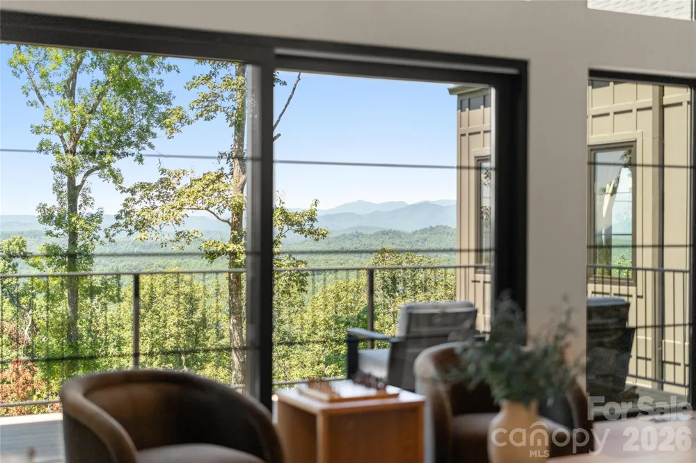 724 Grand Laurel Way Brasstown, NC 28902
