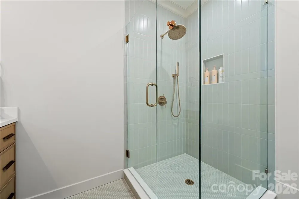 724 Grand Laurel Way Brasstown, NC 28902