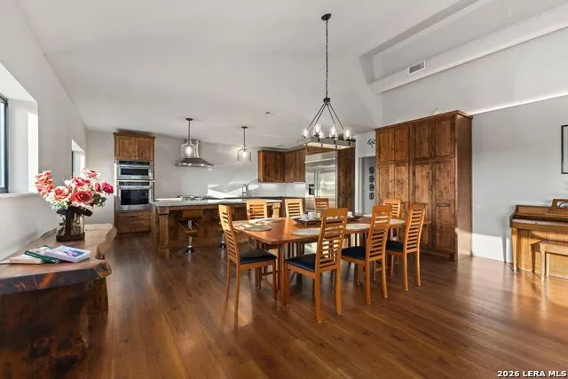 103 Bluffview Cir Kerrville, TX 78028