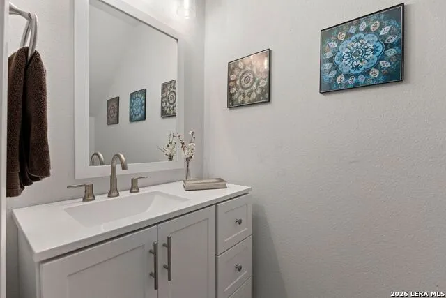 103 Bluffview Cir Kerrville, TX 78028