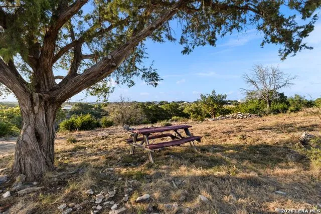 103 Bluffview Cir Kerrville, TX 78028