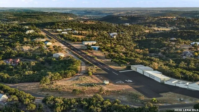 103 Bluffview Cir Kerrville, TX 78028
