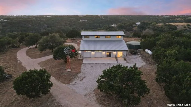 103 Bluffview Cir Kerrville, TX 78028