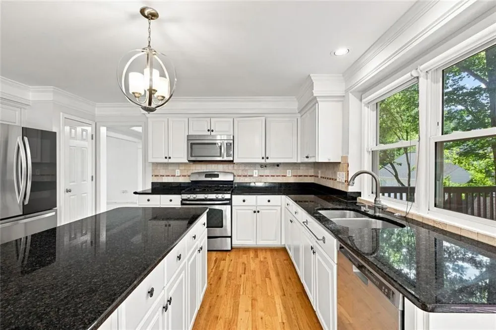425 Fairford Lane Duluth, GA 30097