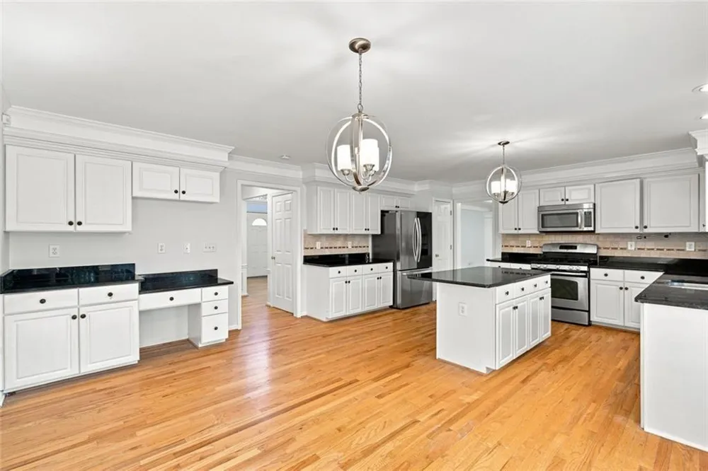 425 Fairford Lane Duluth, GA 30097