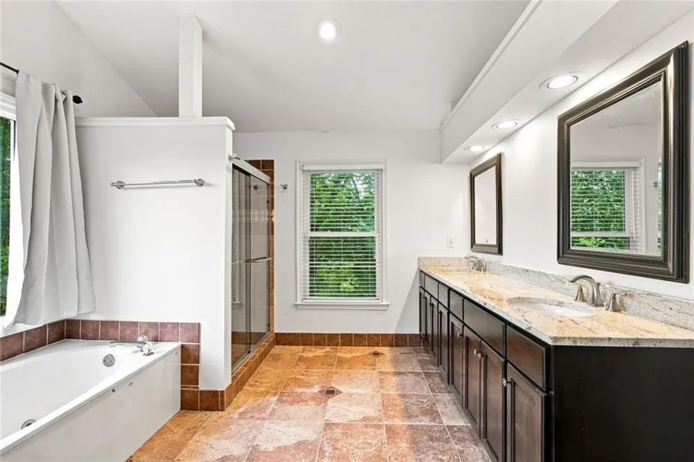 425 Fairford Lane Duluth, GA 30097