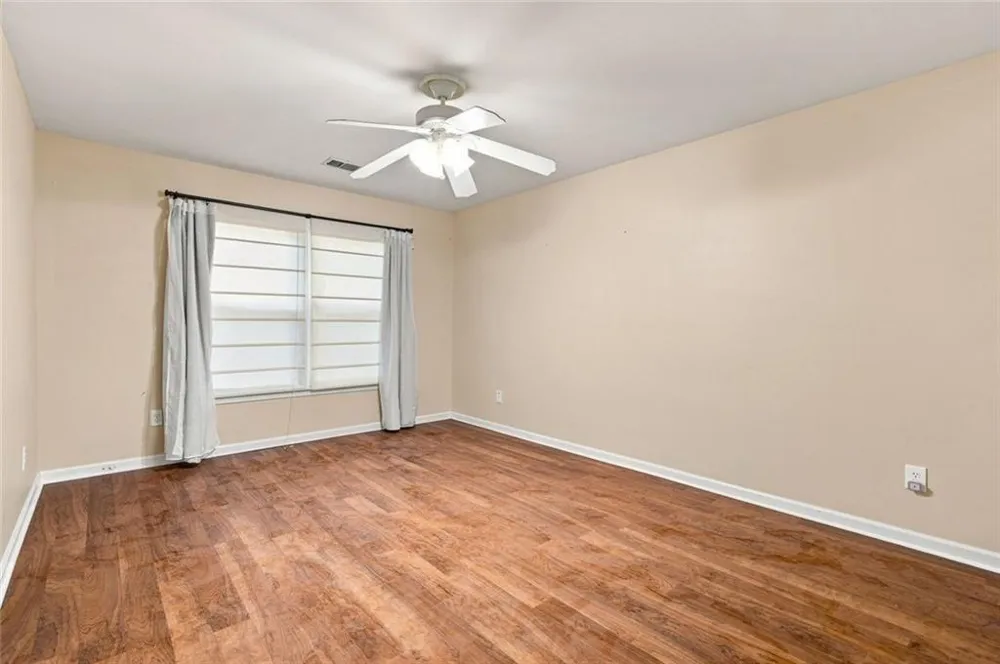 425 Fairford Lane Duluth, GA 30097