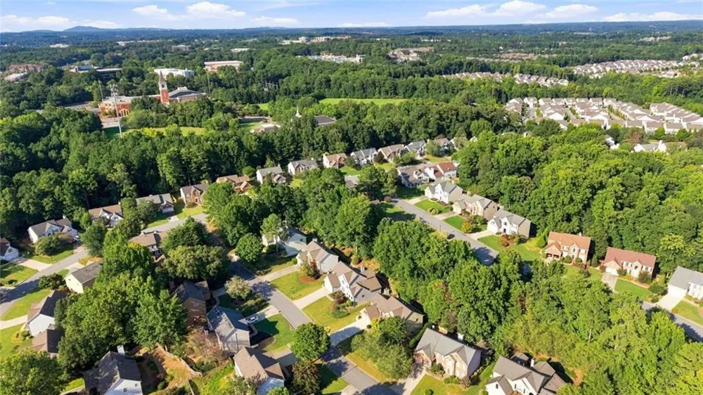 425 Fairford Lane Duluth, GA 30097