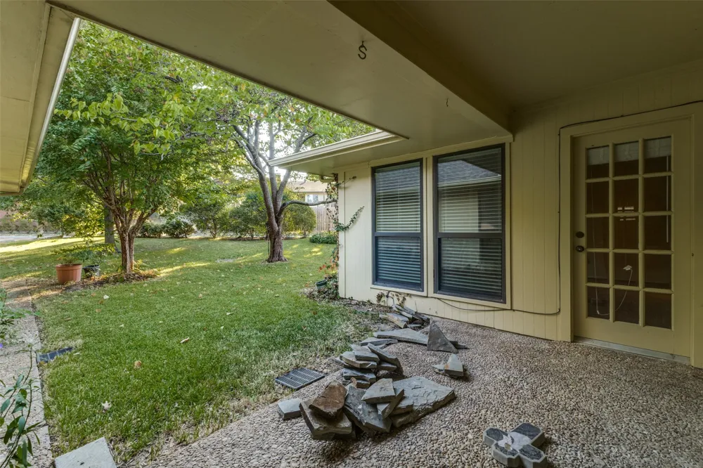 204 Lakehill Drive Rockwall, TX 75087