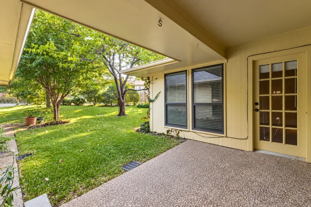 204 Lakehill Drive Rockwall, TX 75087
