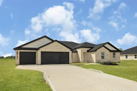 6611 Kingfisher Lane
