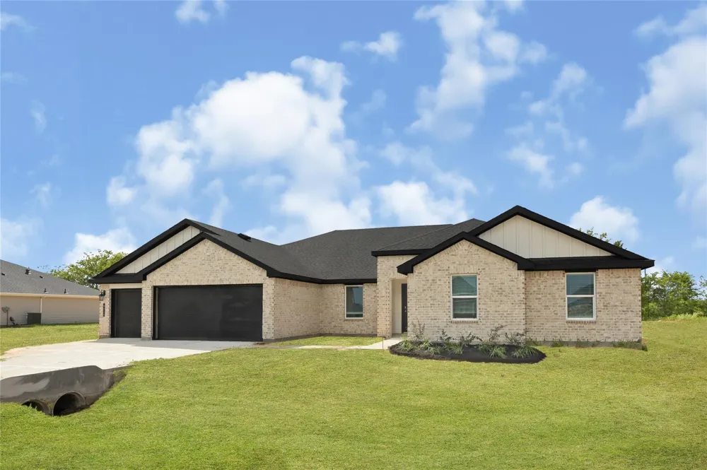 6611 Kingfisher Lane Beasley, TX 77417