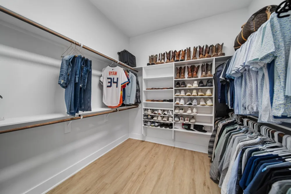 120 Adams Street Houston, TX 77011