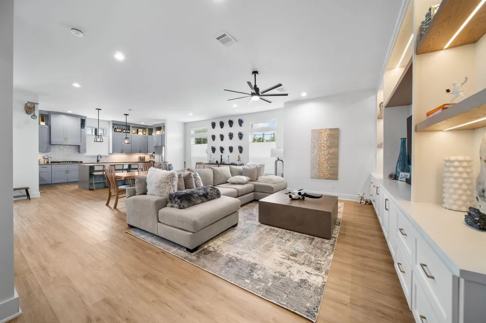 120 Adams Street Houston, TX 77011