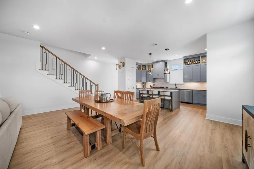120 Adams Street Houston, TX 77011