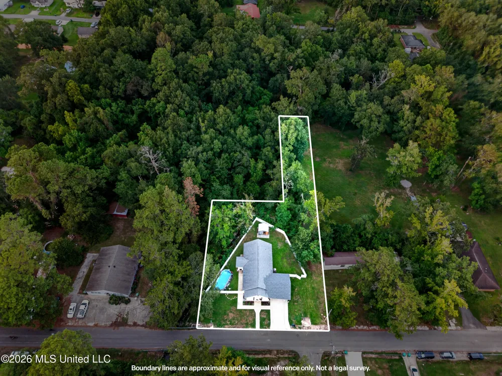 513 Fifth Street Picayune, MS 39466