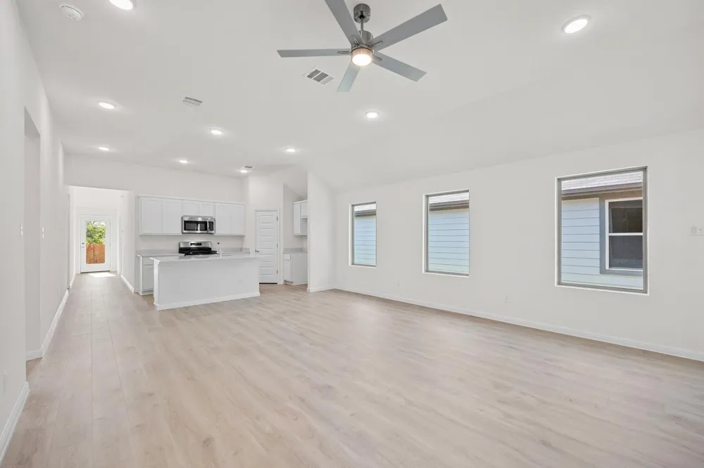 1130 Pine Rivage Drive Huffman, TX 77336
