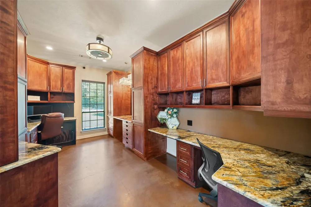 12300 Cedar Lane Willis, TX 77378